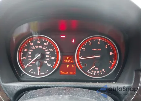 2011 BMW 328I из США, поврежденный, VIN WBAPH7C54BE462054